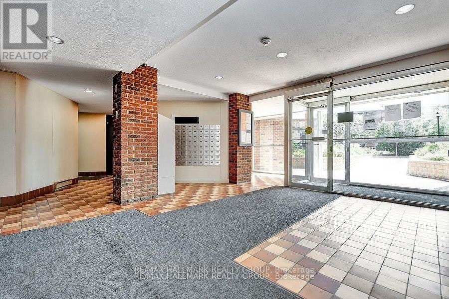 401C-2041 Arrowsmith Drive, Ottawa, ON, K1J 7V7 - 3