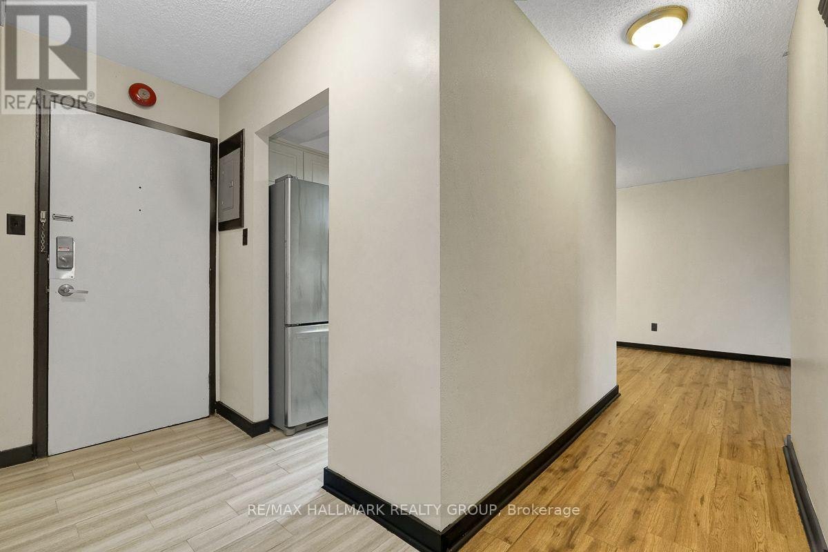 401C-2041 Arrowsmith Drive, Ottawa, ON, K1J 7V7 - 4