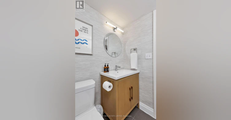 401-1765 Queen Street E, Toronto, ON, M4L 3Z2 - 26