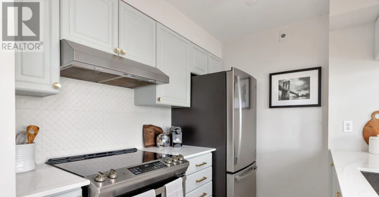 401-1765 Queen Street E, Toronto, ON, M4L 3Z2 - 10