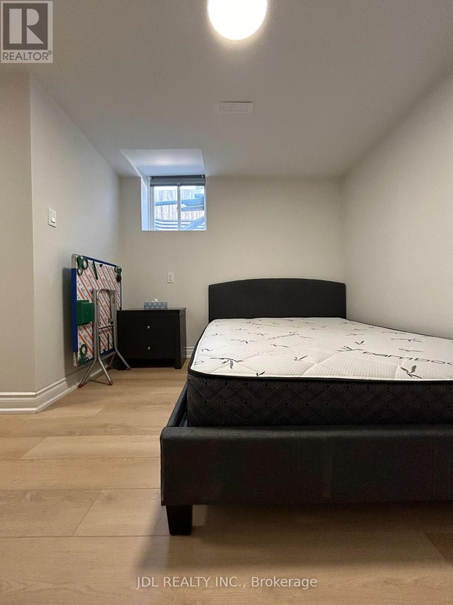 ENTIRE 1BEDROOMUNITA BSMT-91 Bushmills Sq Square, Toronto, ON, M1V 1K5 - 8