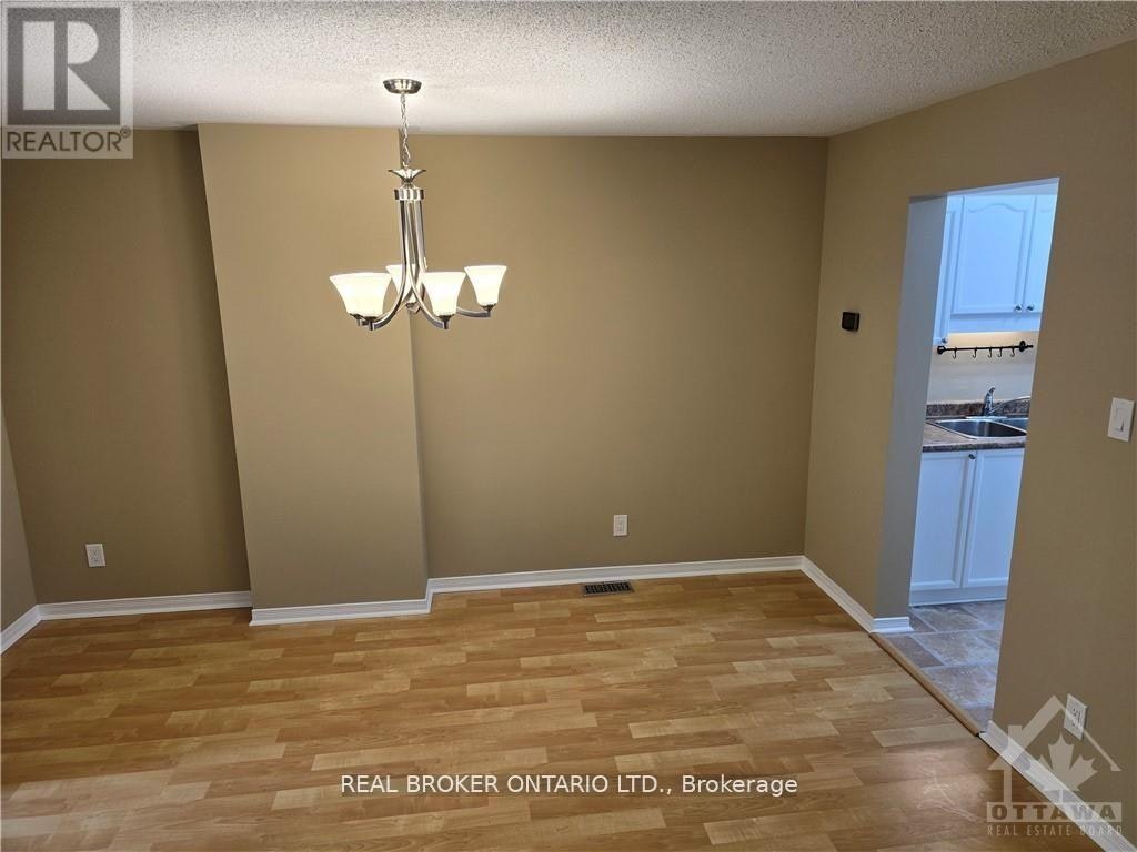 59 Piper Crescent, Ottawa, ON, K2K 2S9 - 4