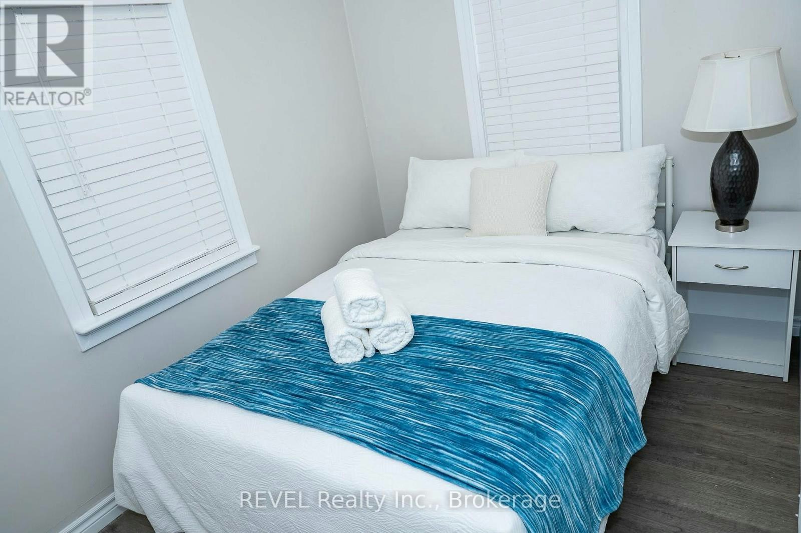 6482 Mcleod Road, Niagara Falls, ON, L2G 3G1 - 9