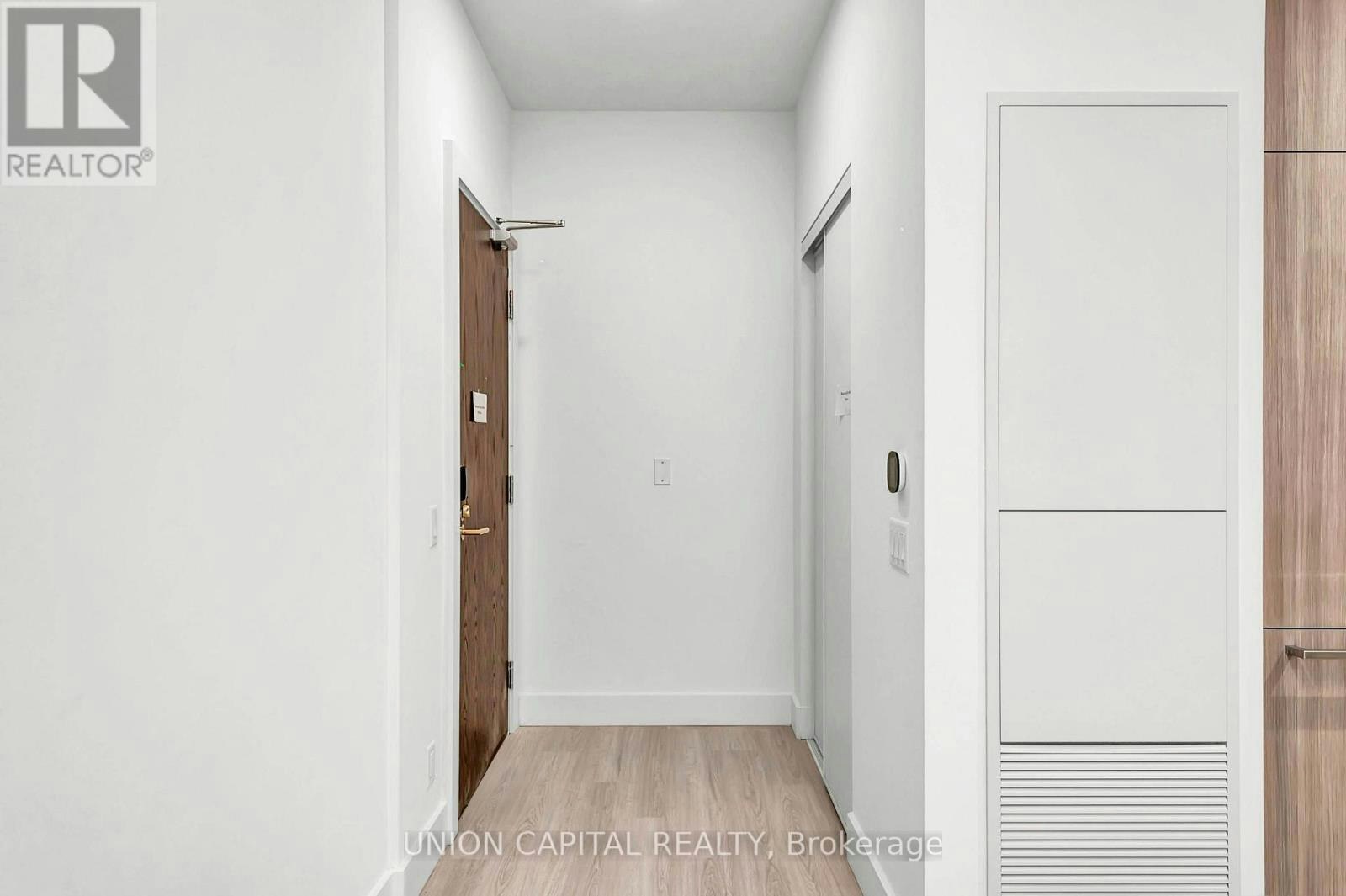 228-6 Greenbriar Road, Toronto, ON, M2K 0H6 - 8