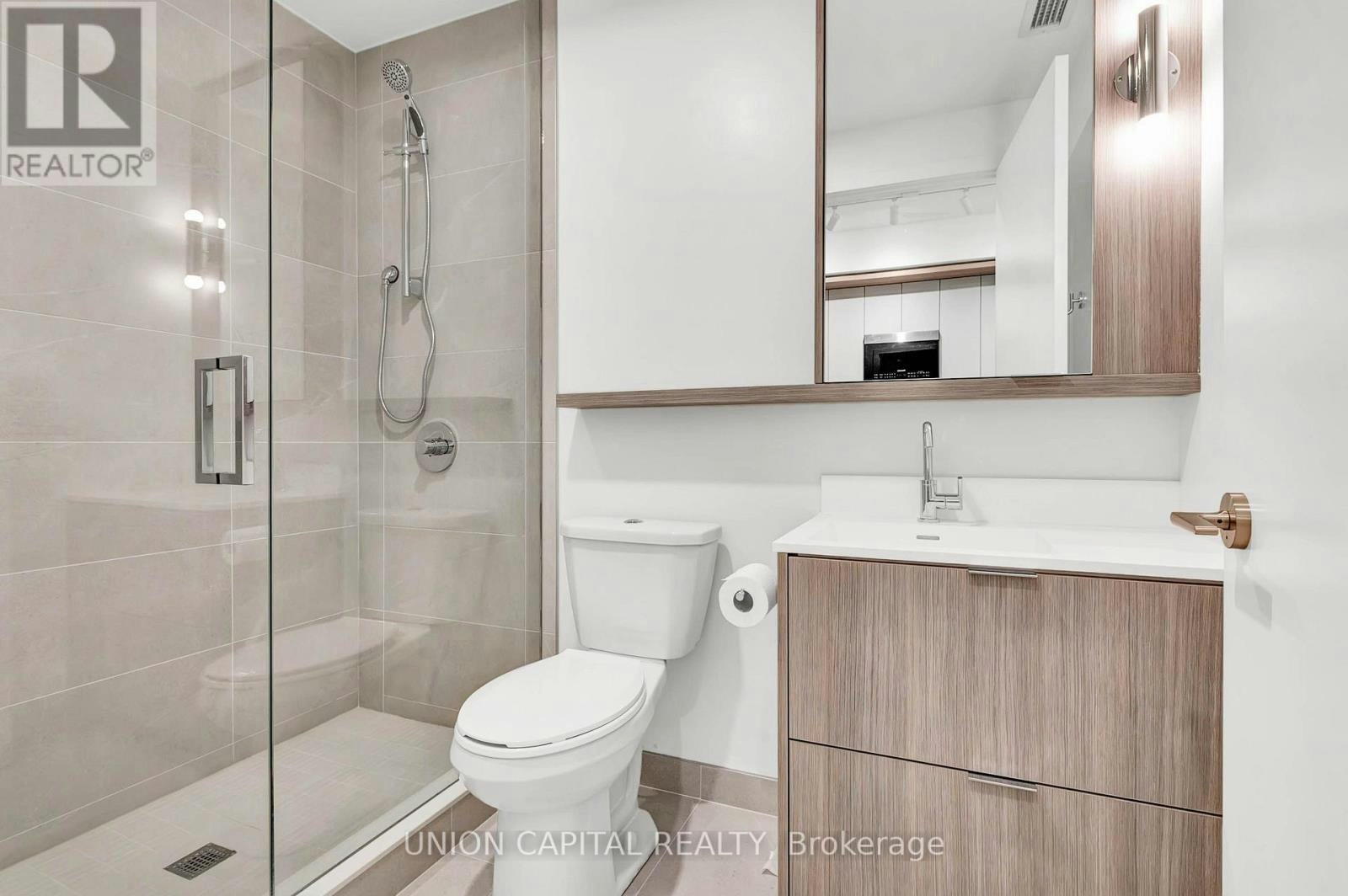 228-6 Greenbriar Road, Toronto, ON, M2K 0H6 - 17