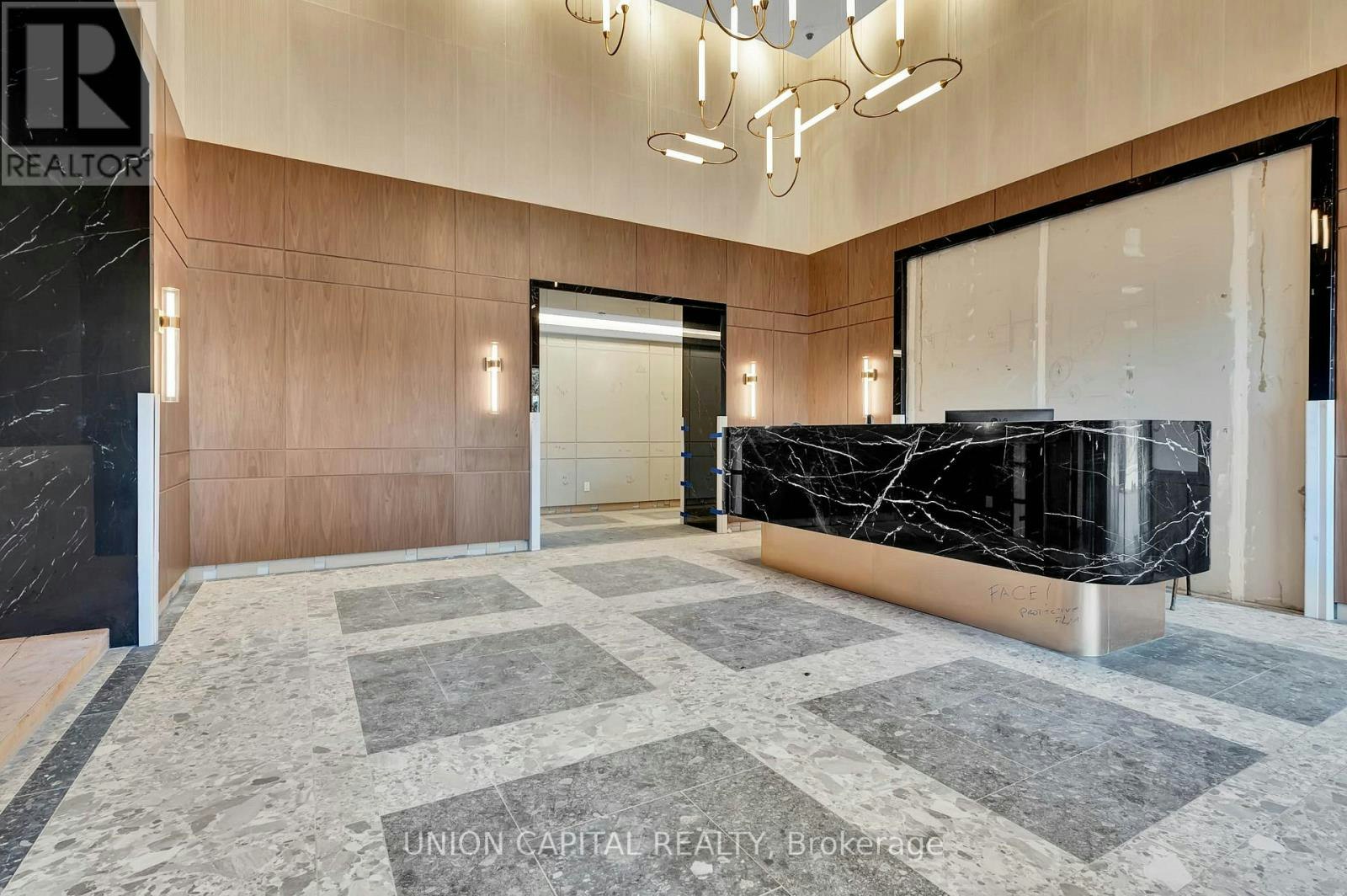 228-6 Greenbriar Road, Toronto, ON, M2K 0H6 - 5