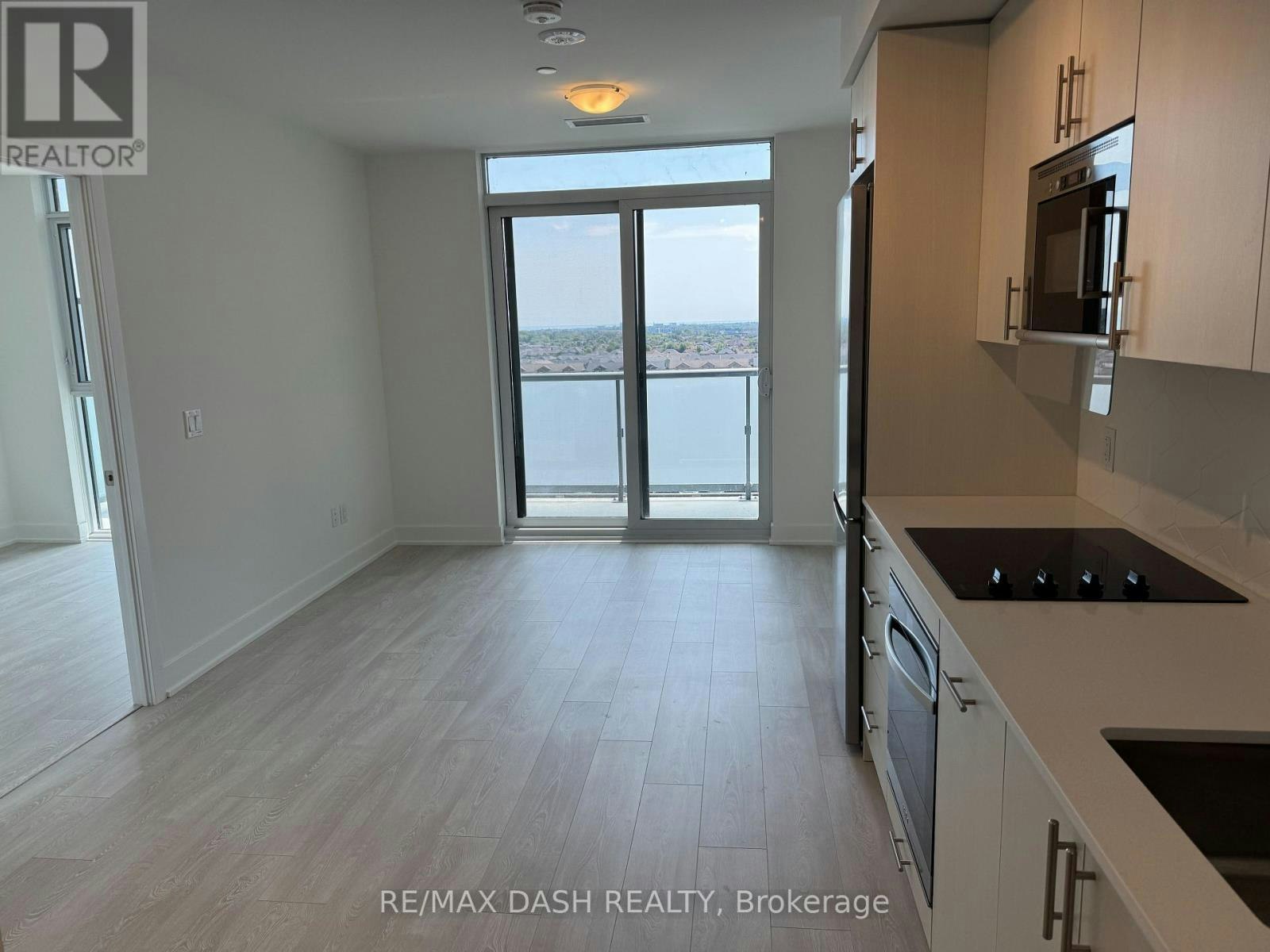922-2545 Simcoe Street N, Oshawa, ON, L1L 0W3 - 4