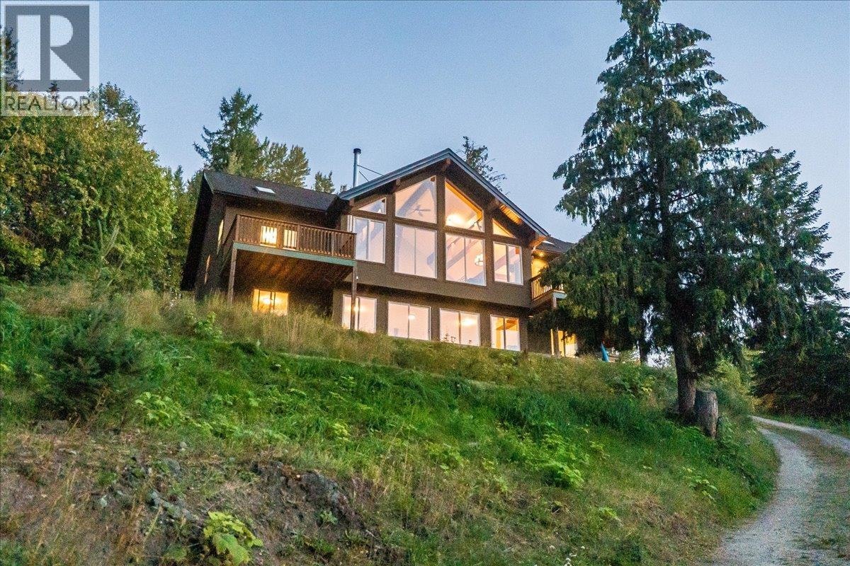 3213 Vindusky Road, Nelson, BC, V1L 6X7