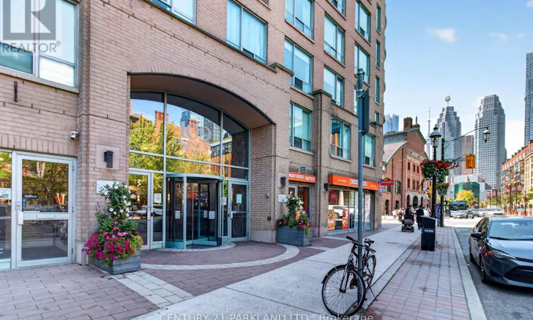 609-109 Front Street E