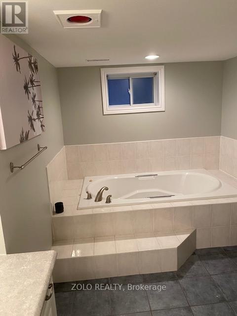 24 Coburn Crescent, New Tecumseth, ON, L0G 1A0 - 7
