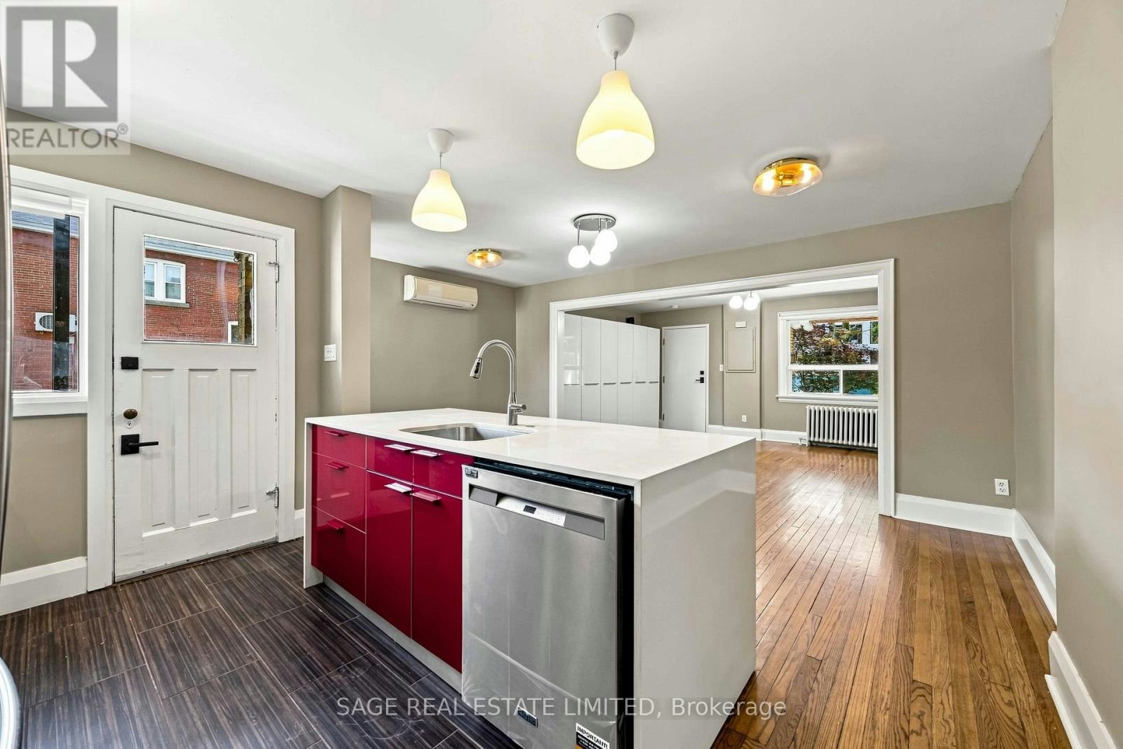 MAIN FLOOR-251 High Park Avenue, Toronto, ON, M6P 2S5 - 18