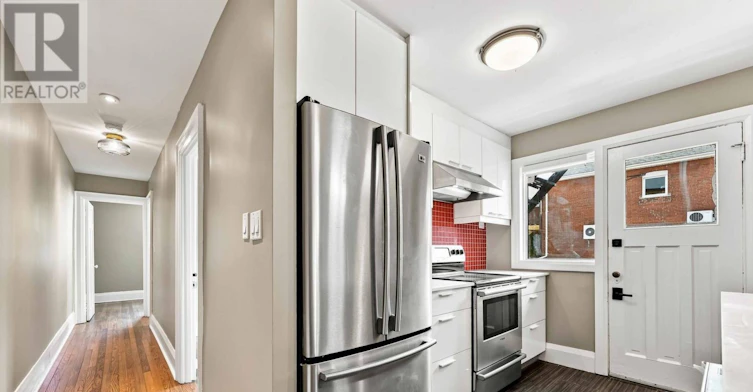 MAIN FLOOR-251 High Park Avenue, Toronto, ON, M6P 2S5 - 16