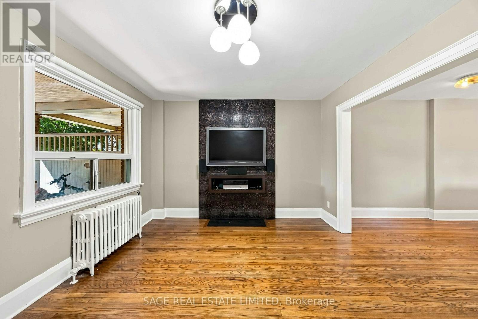 MAIN FLOOR-251 High Park Avenue, Toronto, ON, M6P 2S5 - 9