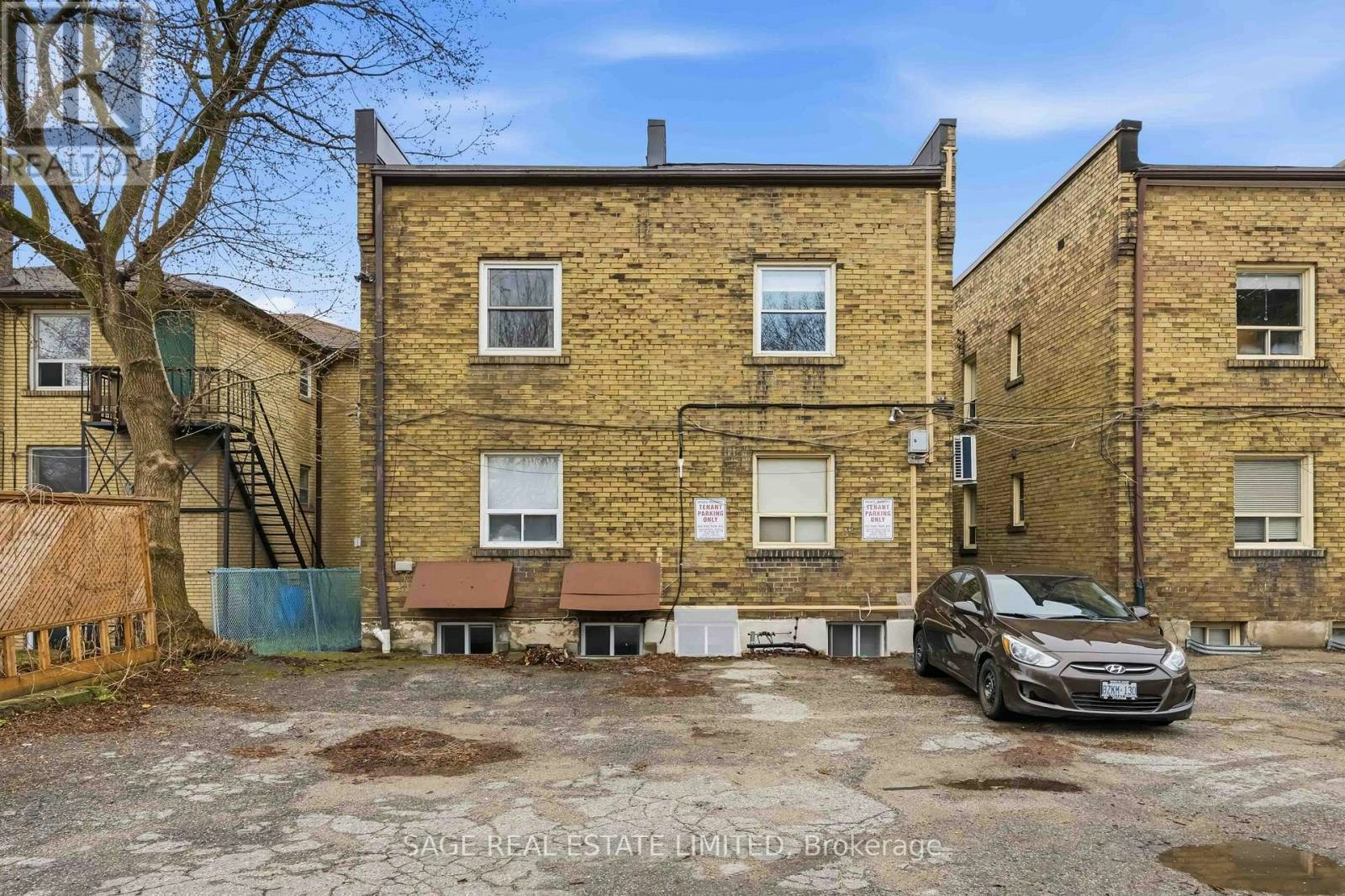MAIN FLOOR-251 High Park Avenue, Toronto, ON, M6P 2S5 - 31