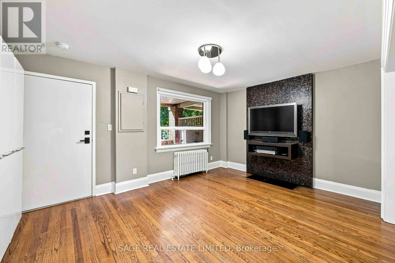 MAIN FLOOR-251 High Park Avenue, Toronto, ON, M6P 2S5 - 7