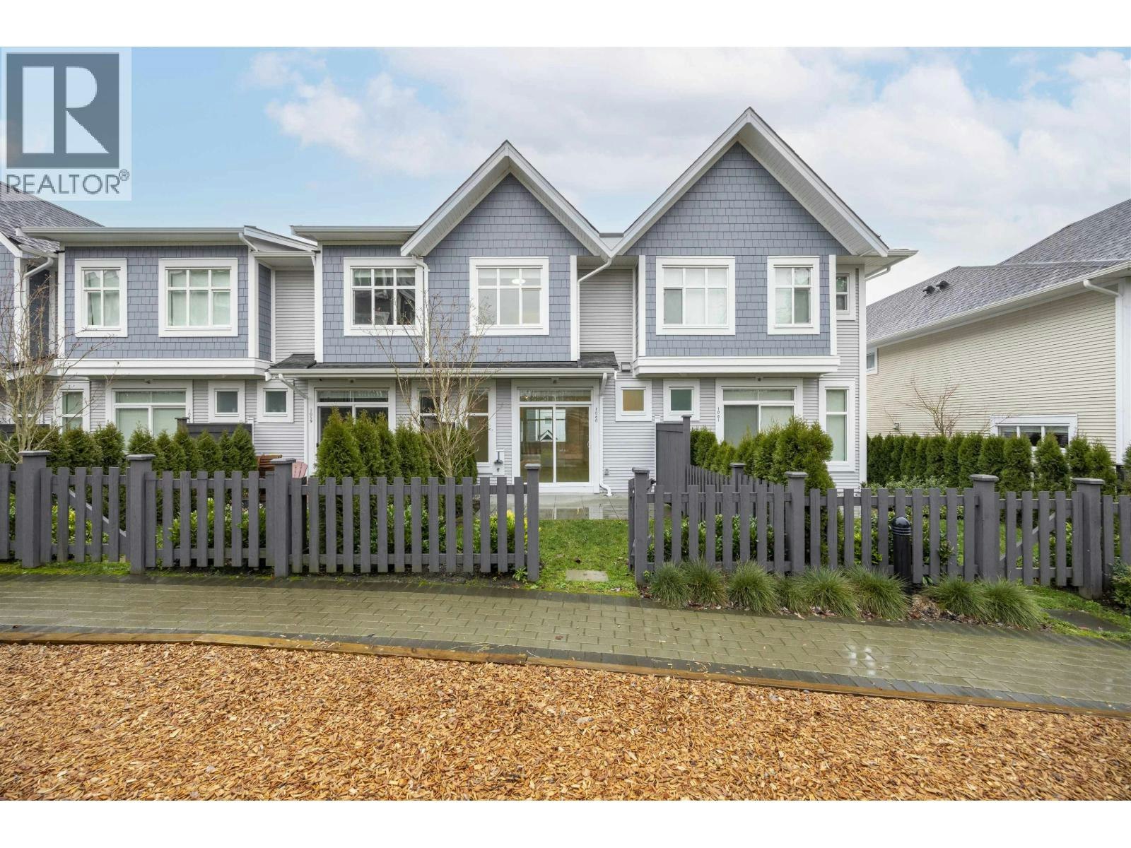 1060-11280 Pazarena Place, Maple Ridge, BC, V2X 9H8