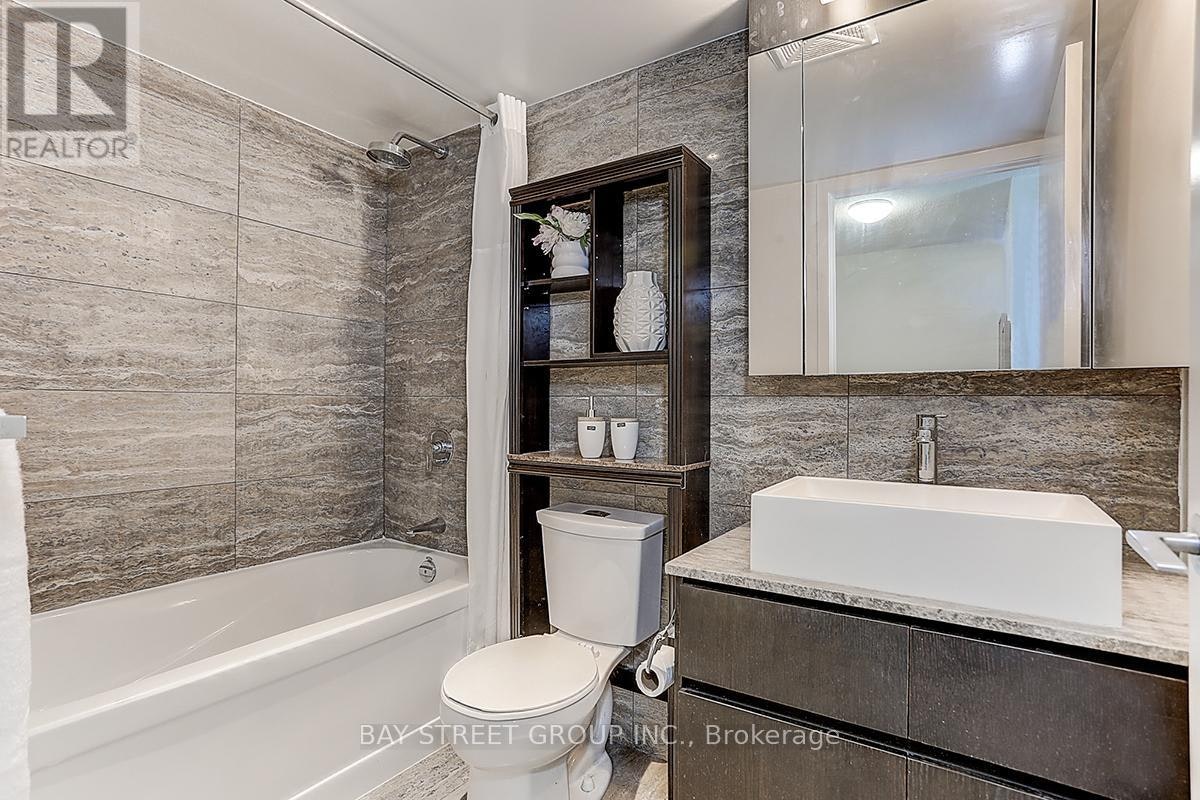 1206-15 Iceboat Terrace, Toronto, ON, M5V 4A5 - 4