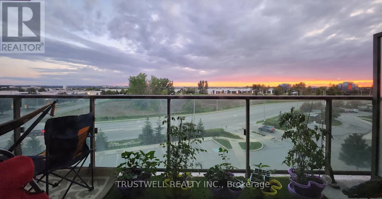 520-75 Norman Bethune Avenue, Richmond Hill, ON, L4B 0B6 - 7