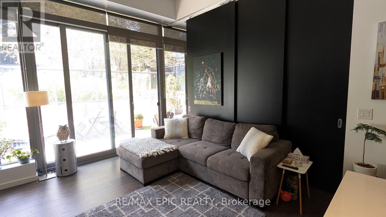 305-32 Trolley Crescent, Toronto, ON, M5A 0E9 - 10