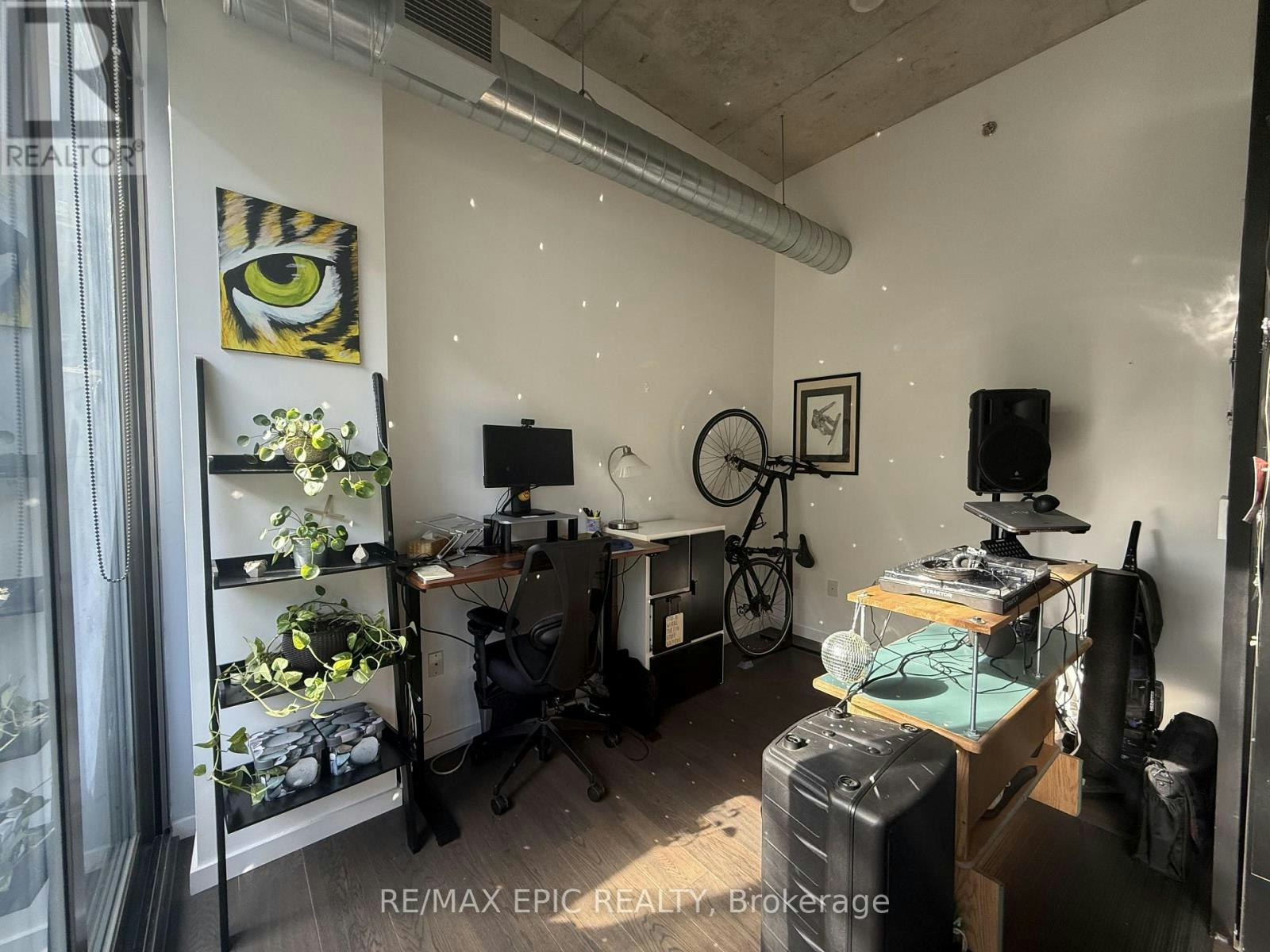 305-32 Trolley Crescent, Toronto, ON, M5A 0E9 - 11