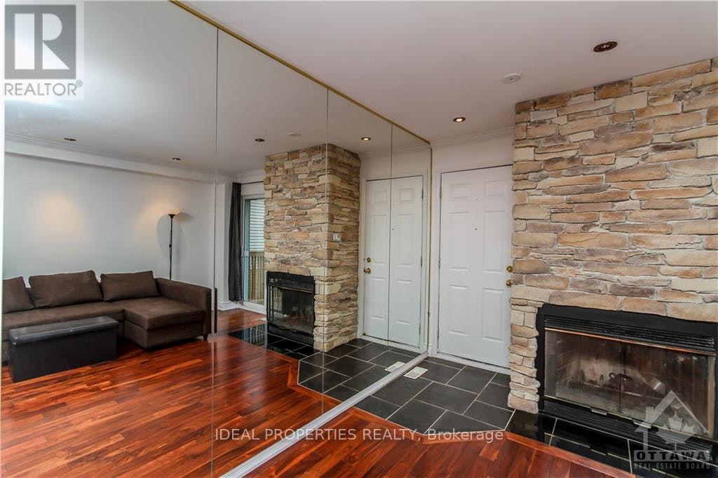 54 Thornbury Crescent, Ottawa, ON, K2G 6C4 - 4