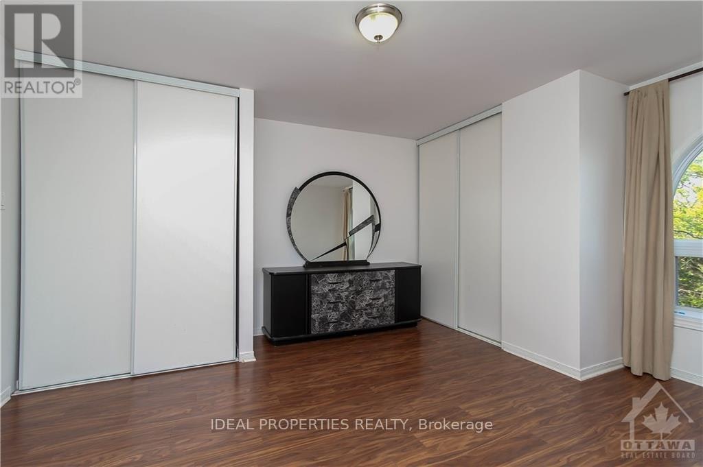 54 Thornbury Crescent, Ottawa, ON, K2G 6C4 - 21