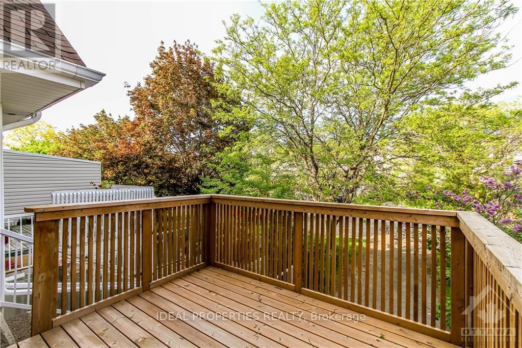 54 Thornbury Crescent, Ottawa, ON, K2G 6C4 - 3