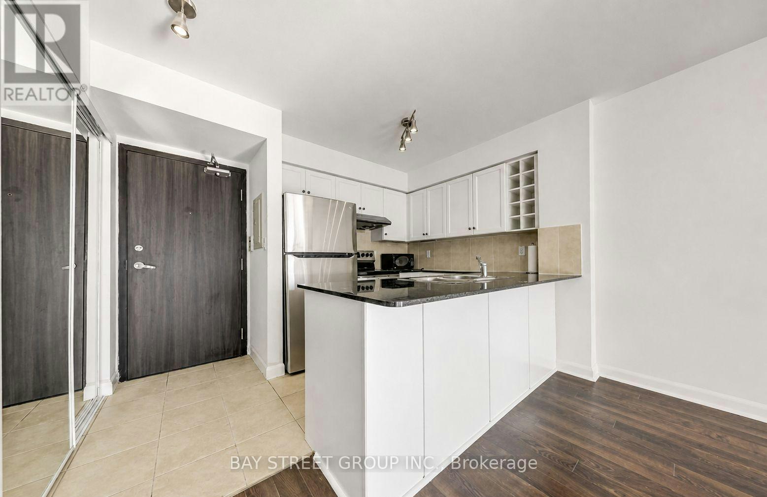 2006-210 Victoria Street, Toronto, ON, M5B 2R3 - 8