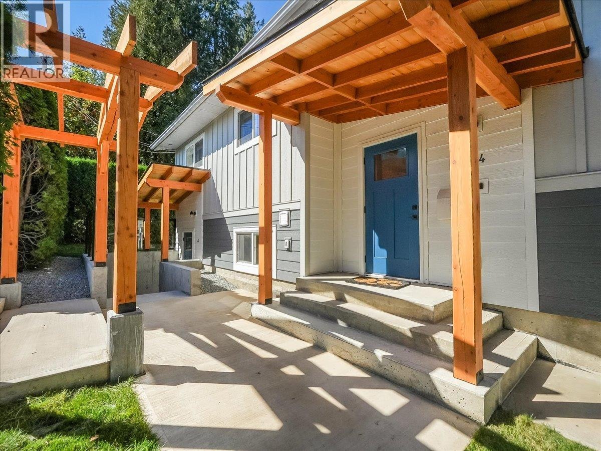 324 W Richards Street, Nelson, BC, V1L 6E8