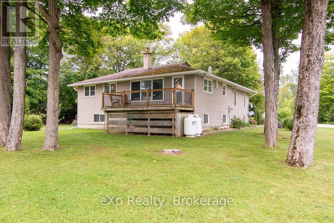 92 Parkside Avenue, South Bruce Peninsula, ON, N0H 2T0