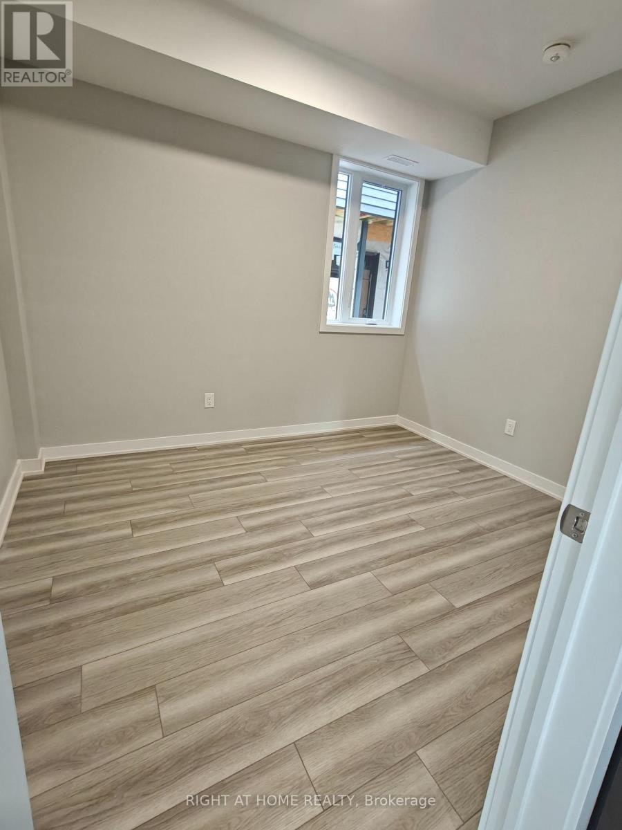 A-1336 Thames Street, Ottawa, ON, K1Z 7N4 - 13