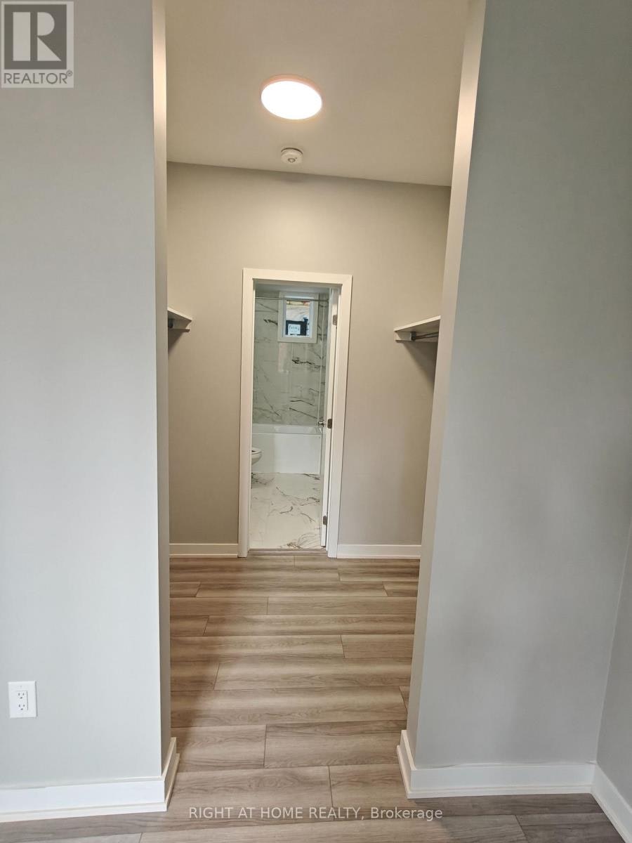 A-1336 Thames Street, Ottawa, ON, K1Z 7N4 - 9