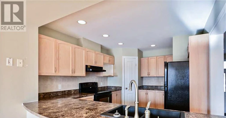 234 Tandalee Crescent, Ottawa, ON, K2M 0A2 - 4