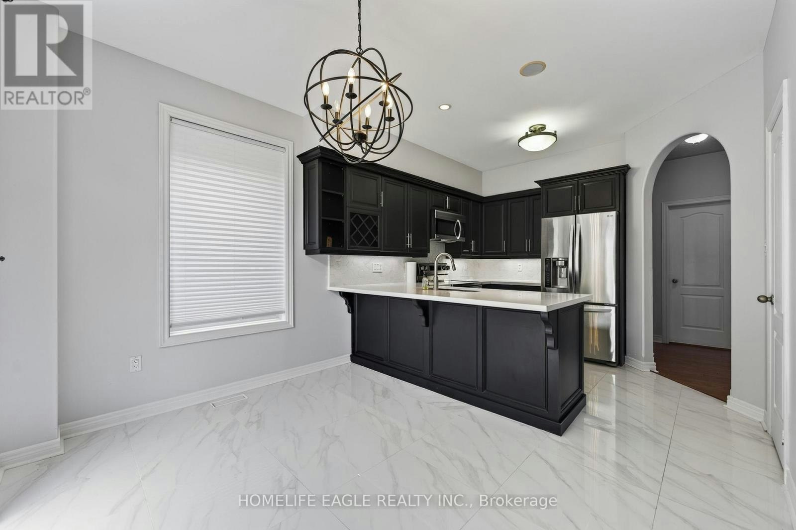 12 Kensington Trail, Barrie, ON, L4N 0K5 - 6