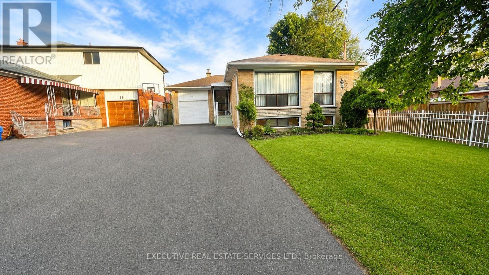 41 Ludgate Drive, Toronto, ON, M9W 2Y2