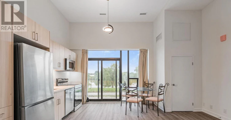 116-350 Prince Charles Drive S, Welland, ON, L3C 7B3 - 3