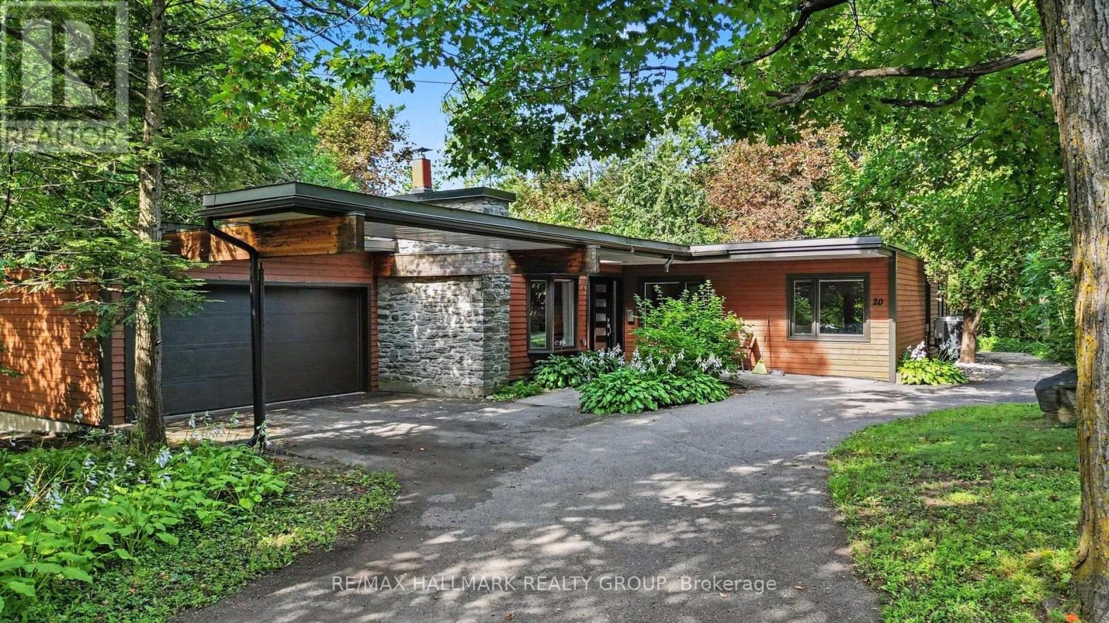 20 Fairhaven Way, Ottawa, ON, K1K 0R3