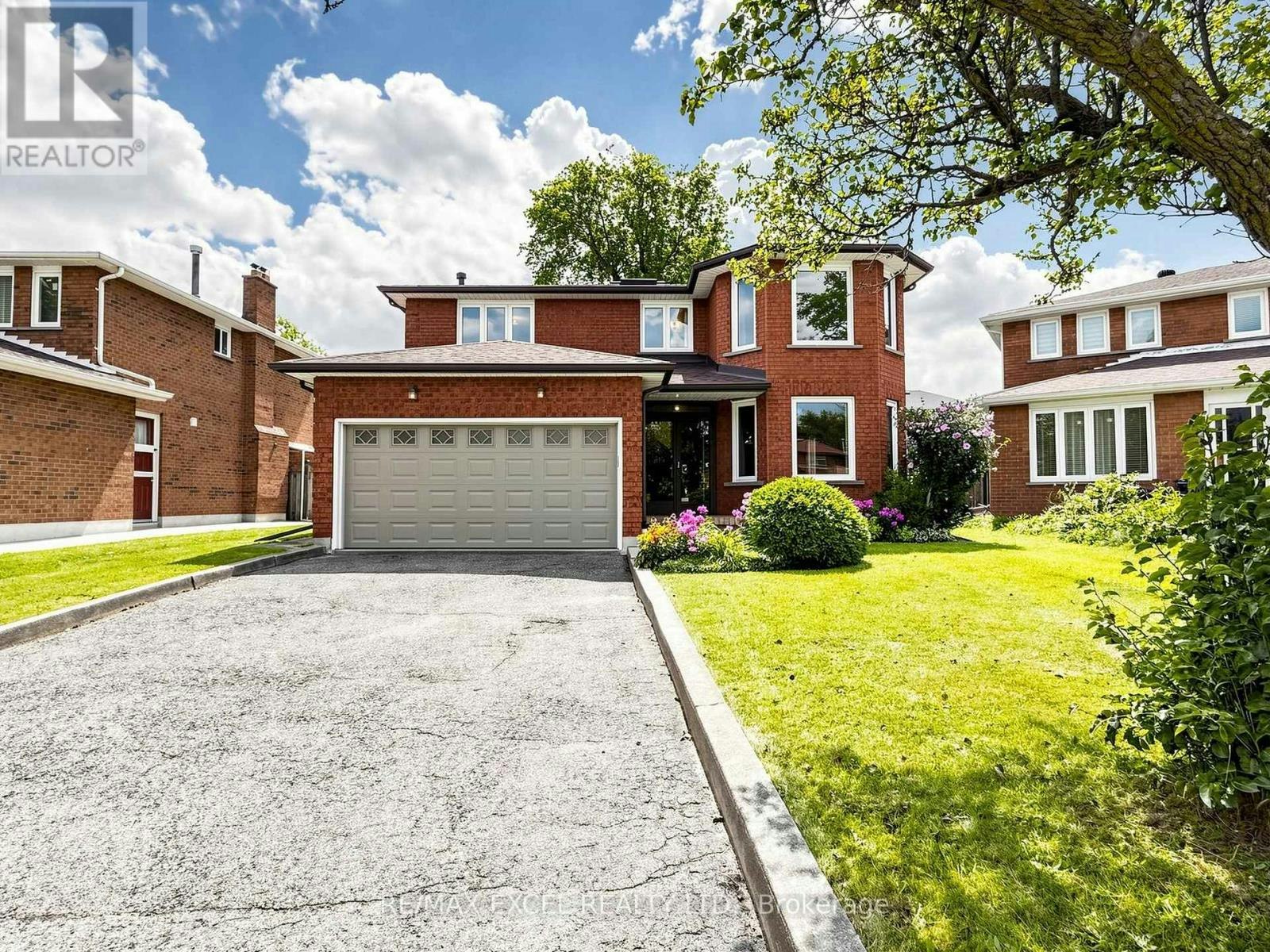 3 Lovekin Grove, Toronto, ON, M1T 3T5