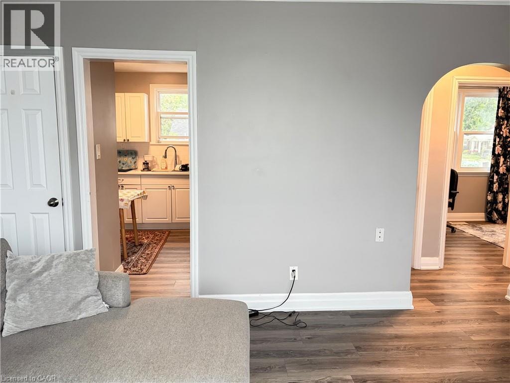 1-318 Dolph Street S, Cambridge, ON, N3H 2C2 - 3