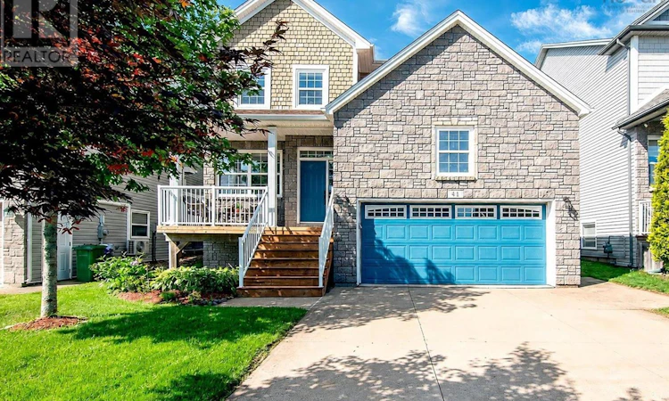 41 Hollyhock Way