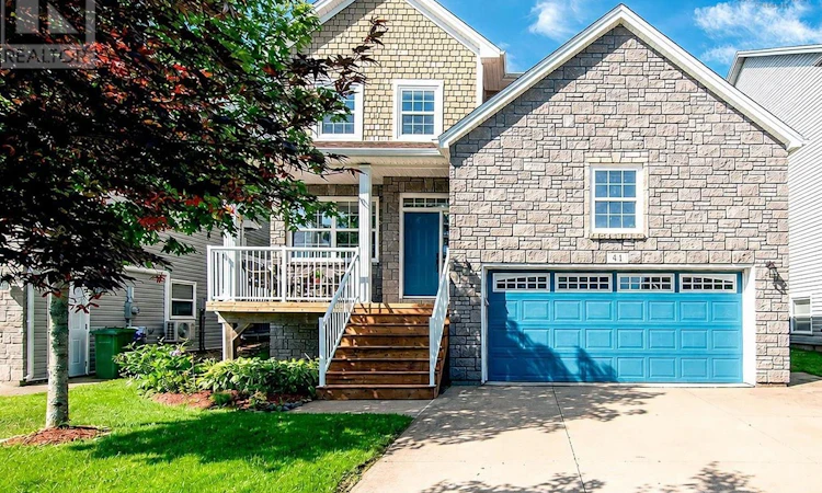 41 Hollyhock Way