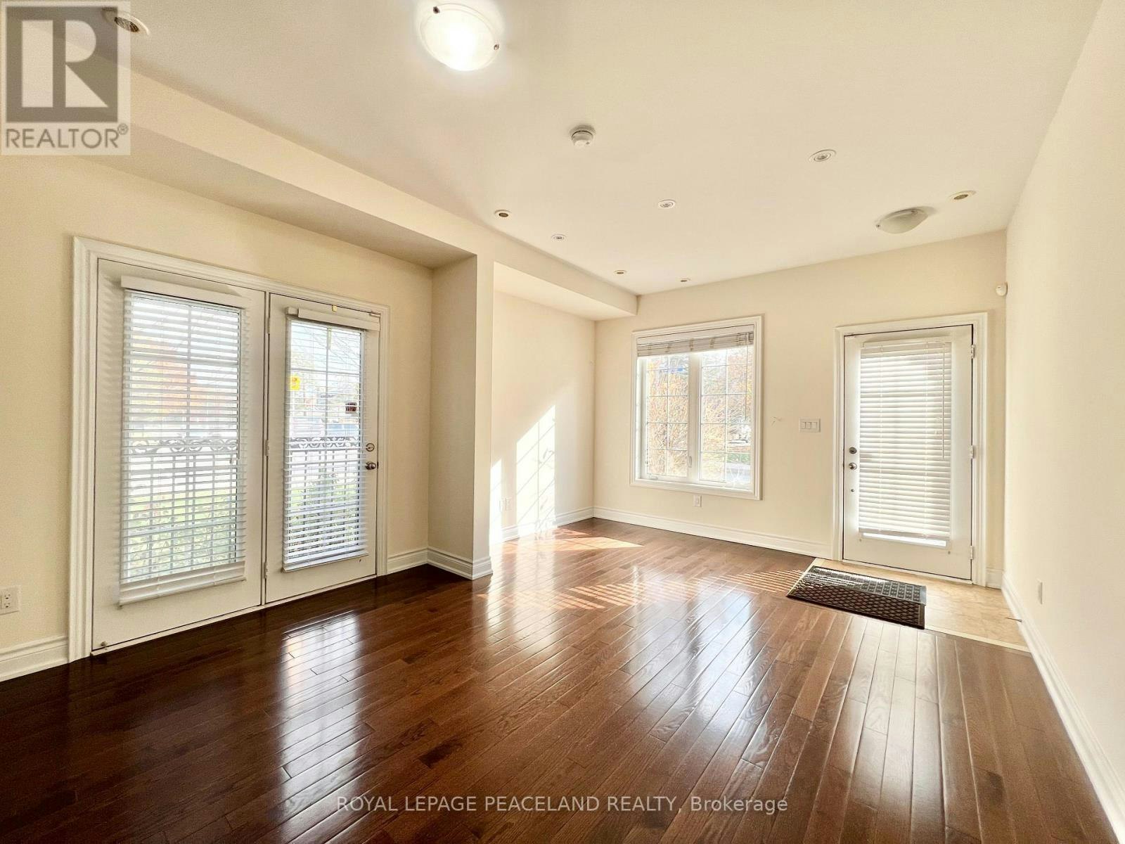 82 Hargrave Lane, Toronto, ON, M4N 0A4 - 3