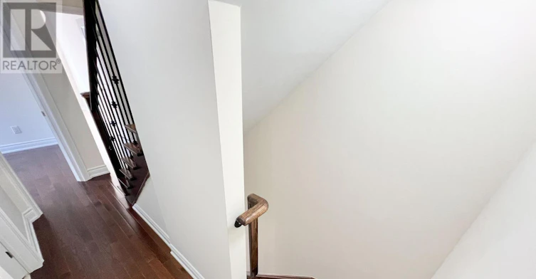 82 Hargrave Lane, Toronto, ON, M4N 0A4 - 7
