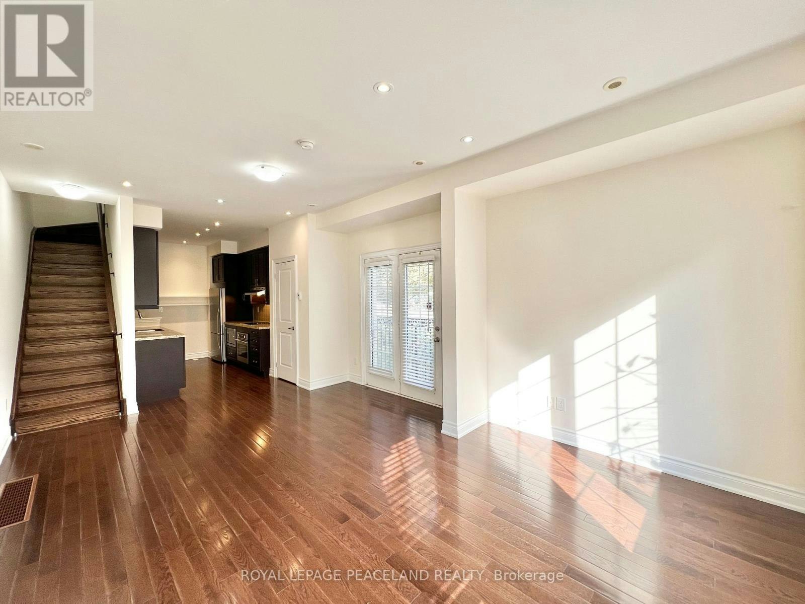 82 Hargrave Lane, Toronto, ON, M4N 0A4 - 4