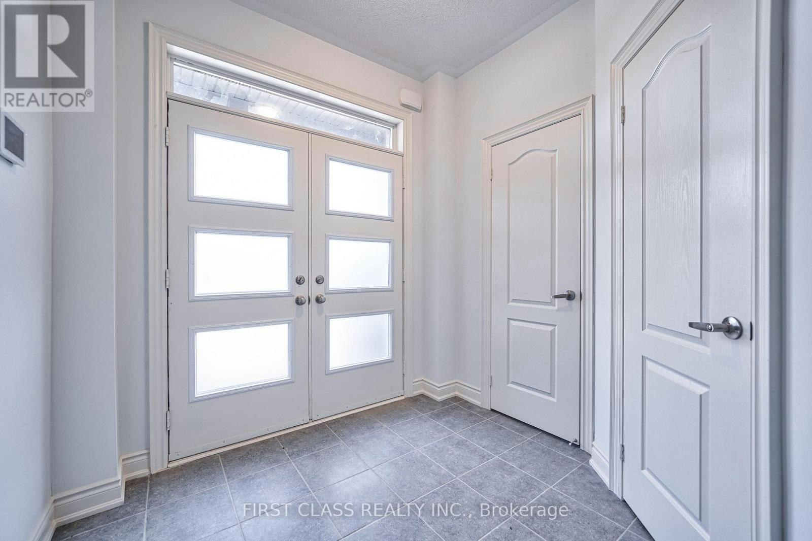325 Boundary Boulevard, Markham, ON, L4A 5E2 - 2