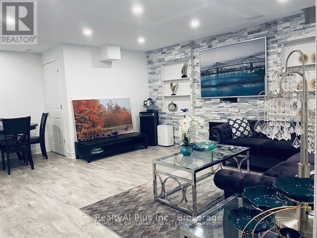 BSMT-80 Batchford Crescent, Markham, ON, L6B 0C2 - 4