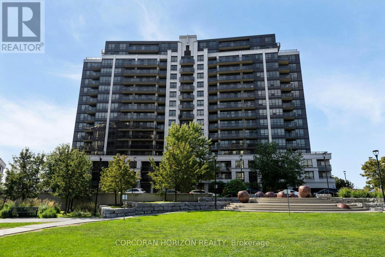 310-1070 Sheppard Avenue W, Toronto, ON, M3J 0G8