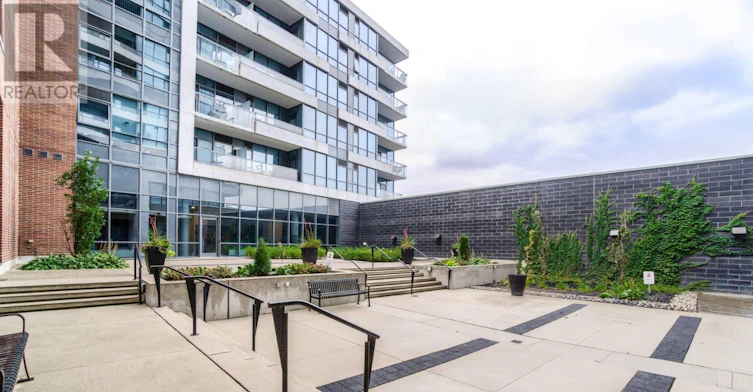 415-1 Hurontario Street, Mississauga, ON, L5G 0A3 - 42