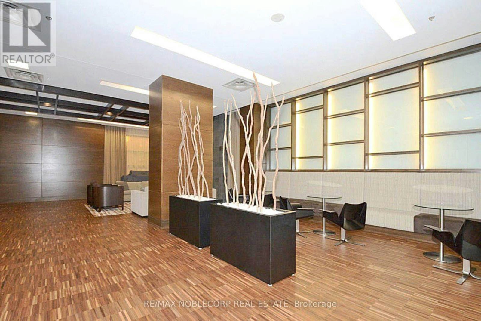 415-1 Hurontario Street, Mississauga, ON, L5G 0A3 - 40