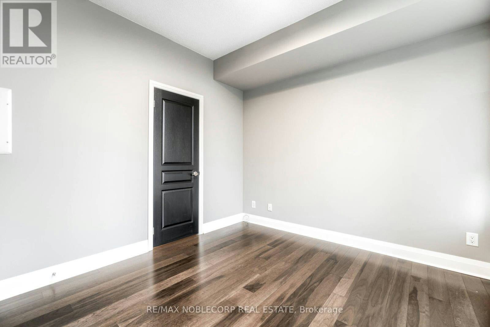 415-1 Hurontario Street, Mississauga, ON, L5G 0A3 - 33